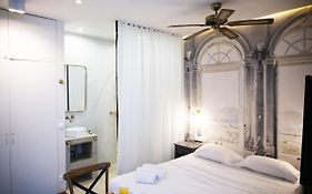 Studio De Charme Ideal Pour Visiter La Ville - 2P